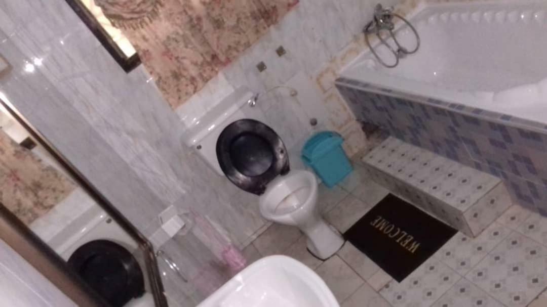 Gya-Son Royal Guest House クマシ エクステリア 写真