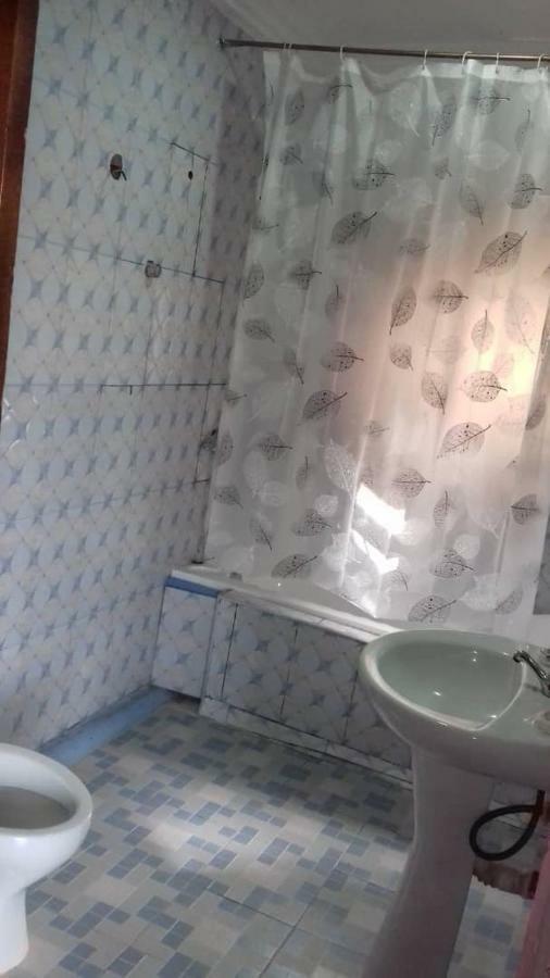 Gya-Son Royal Guest House クマシ エクステリア 写真